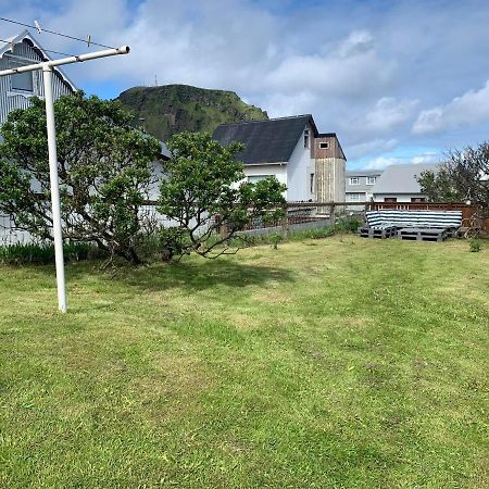 Lítið einbýlishús á besta stað. Vestmannaeyjar Esterno foto
